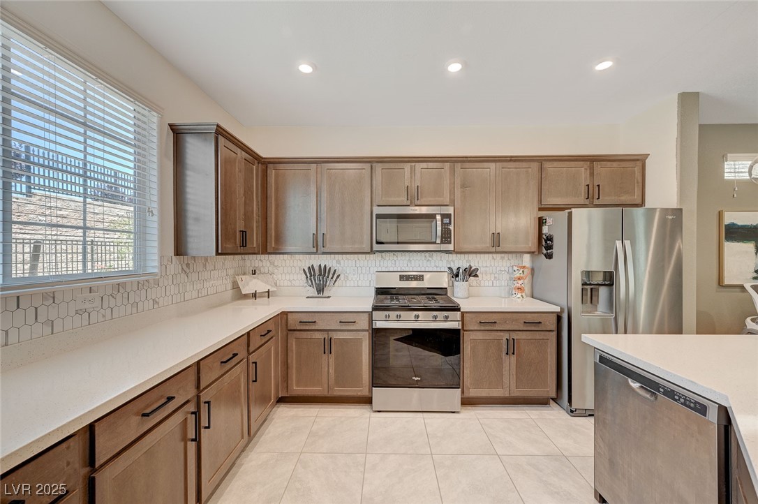 8035 Skye Foxx Street Las Vegas, NV 89166 - Photo 14 of 38