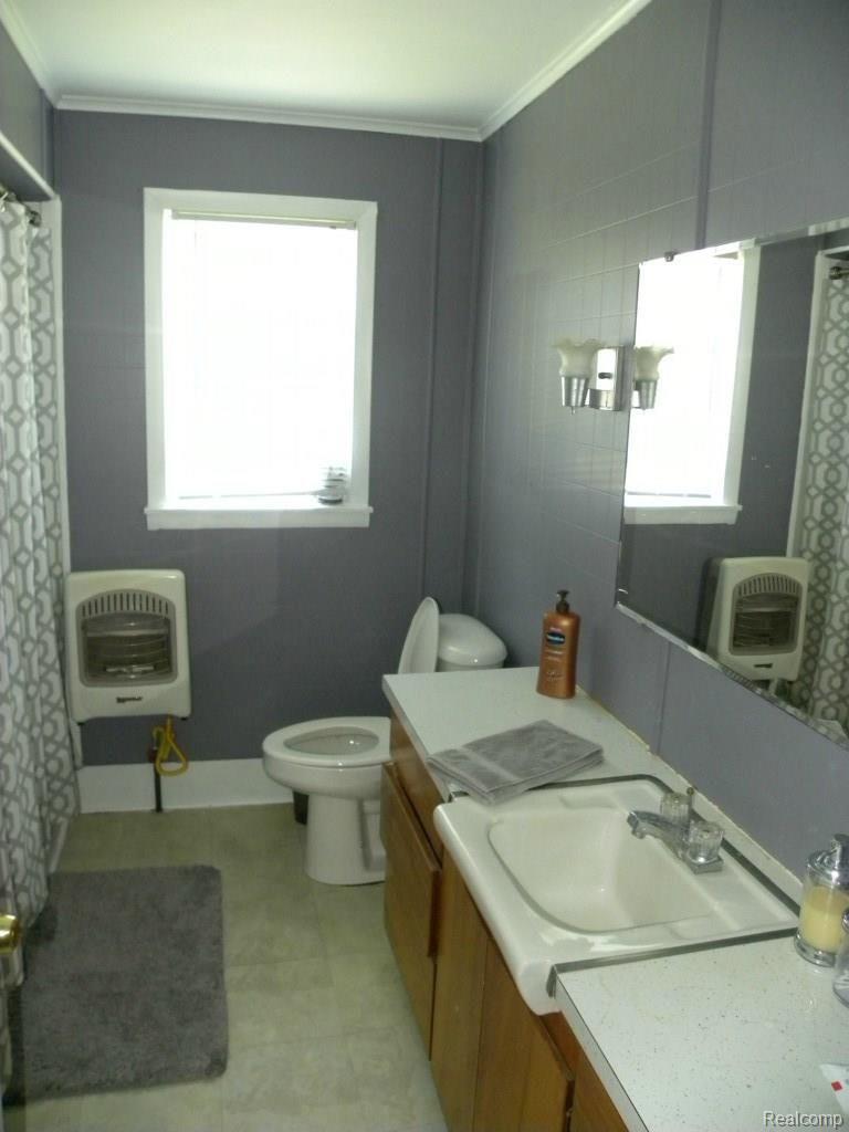 15637 Nettney Road Capac, MI 48014 - Photo 48 of 64 Apartment Bathroom