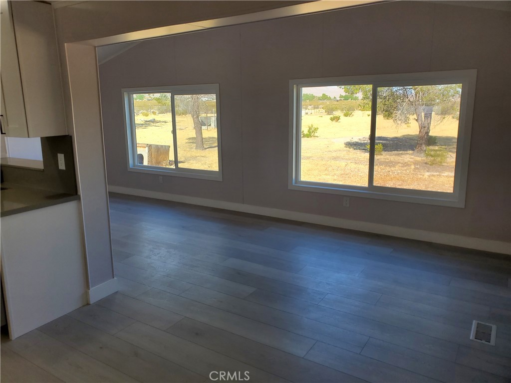 9870 Cody Road Lucerne Valley, CA 92356 - Photo 18 of 37