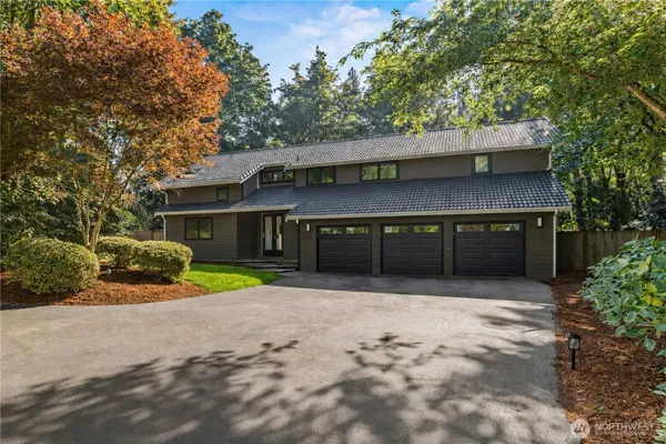 $1,299,999 | 28030 185th Place Southeast, Kent, WA 98042