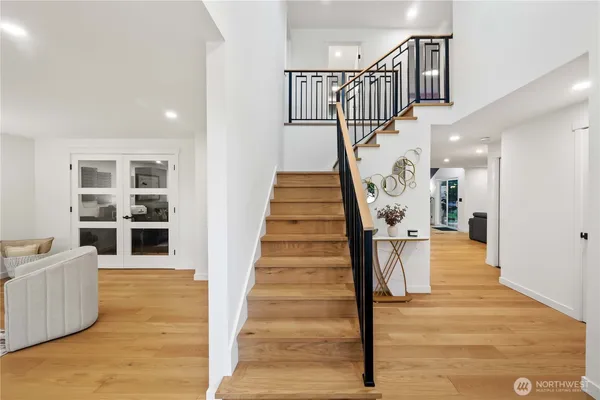 $1,299,999 | 28030 185th Place Southeast, Kent, WA 98042