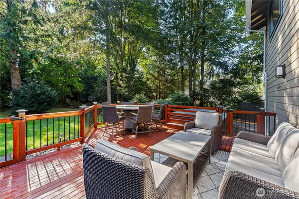 $1,299,999 | 28030 185th Place Southeast, Kent, WA 98042