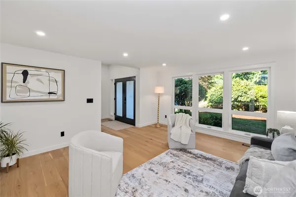 $1,299,999 | 28030 185th Place Southeast, Kent, WA 98042