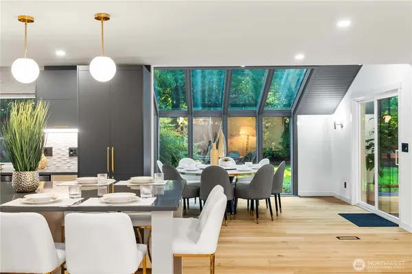 $1,299,999 | 28030 185th Place Southeast, Kent, WA 98042