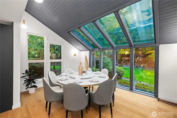 $1,299,999 | 28030 185th Place Southeast, Kent, WA 98042