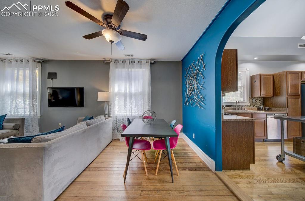 417 East Caramillo Street Colorado Springs, CO 80907 - Photo 12 of 27