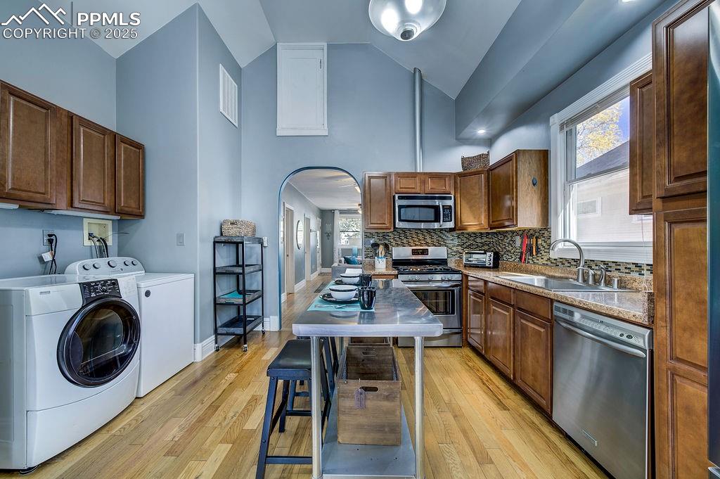 417 East Caramillo Street Colorado Springs, CO 80907 - Photo 13 of 27