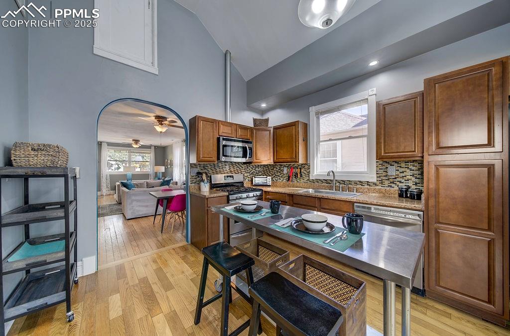 417 East Caramillo Street Colorado Springs, CO 80907 - Photo 14 of 27