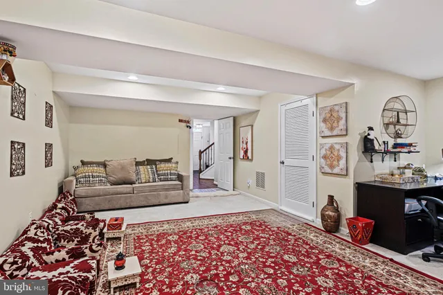 $3,300 | 41881 Precious Square, Aldie, VA 20105