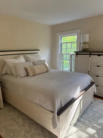 $10,000 | 15 Lake Avenue, Sunapee, NH 03782