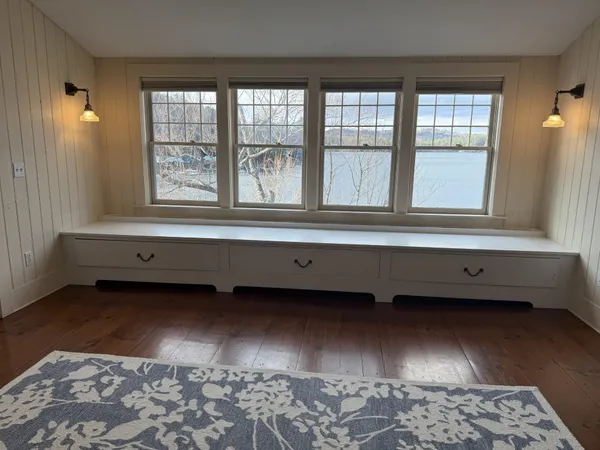 $10,000 | 15 Lake Avenue, Sunapee, NH 03782