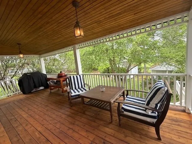 $10,000 | 15 Lake Avenue, Sunapee, NH 03782