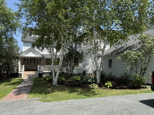 $10,000 | 15 Lake Avenue, Sunapee, NH 03782