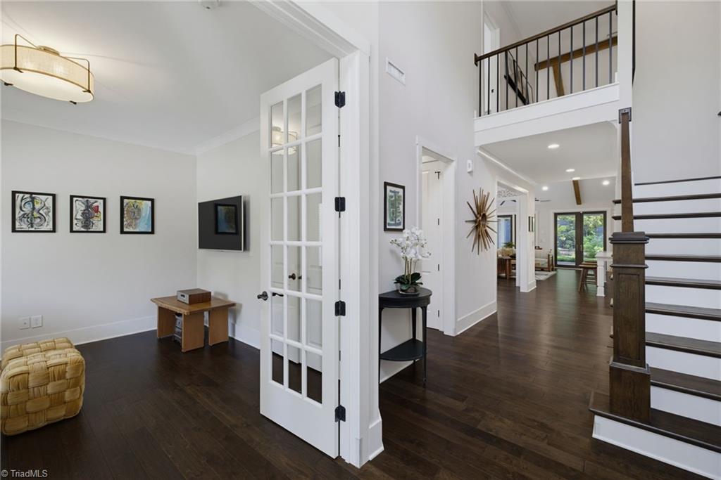 1504 Independence Road Greensboro, NC 27408 - Photo 9 of 49