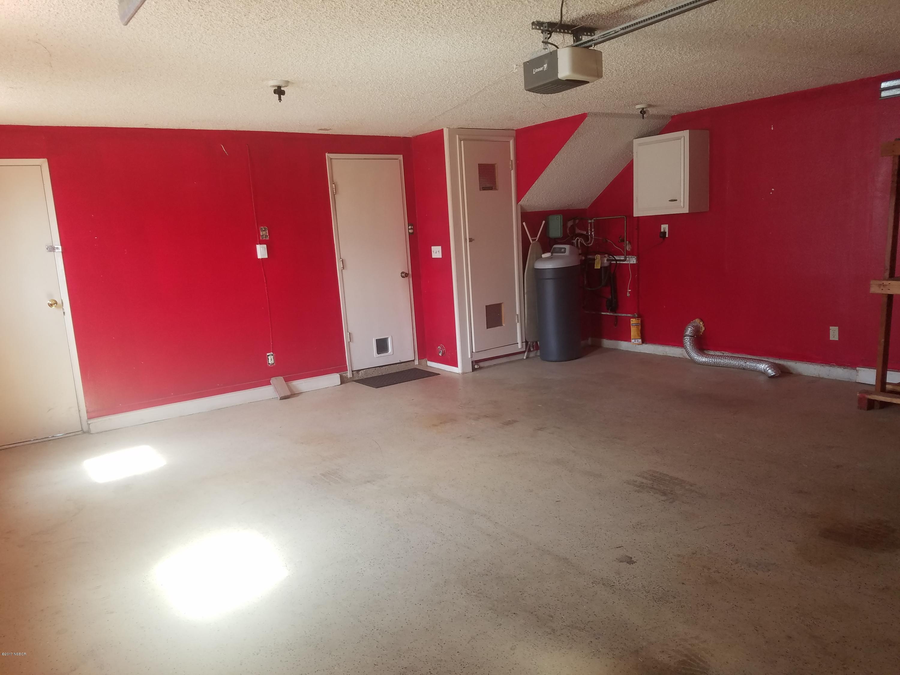 4064 Rigel Avenue Lompoc, CA 93436 - Photo 28 of 28 Garage