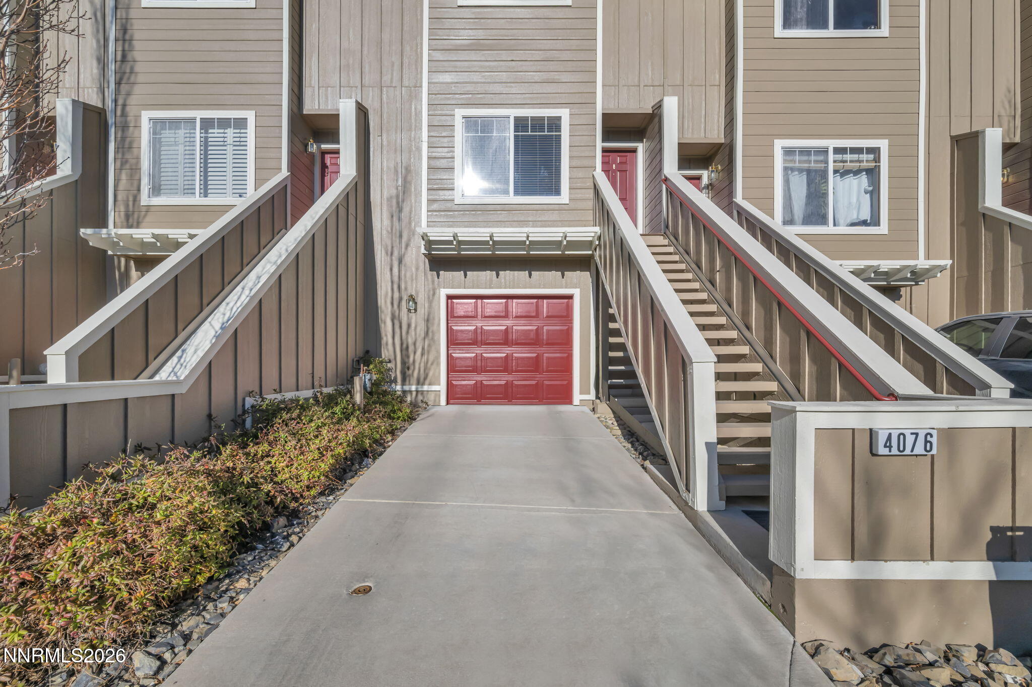 3-web-or-mls-4076-anthony-james-ct