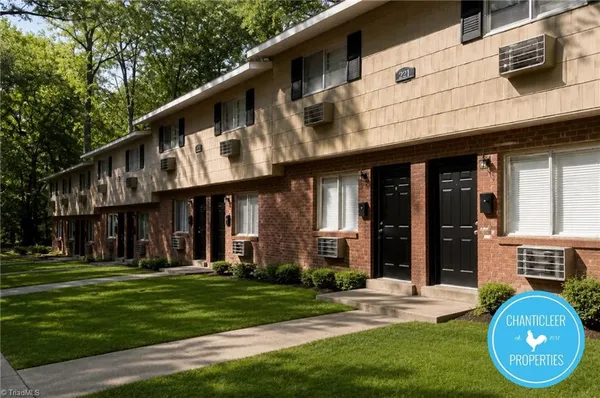 $975 | 209 Woodnell Street, Unit H, Greensboro, NC 27405