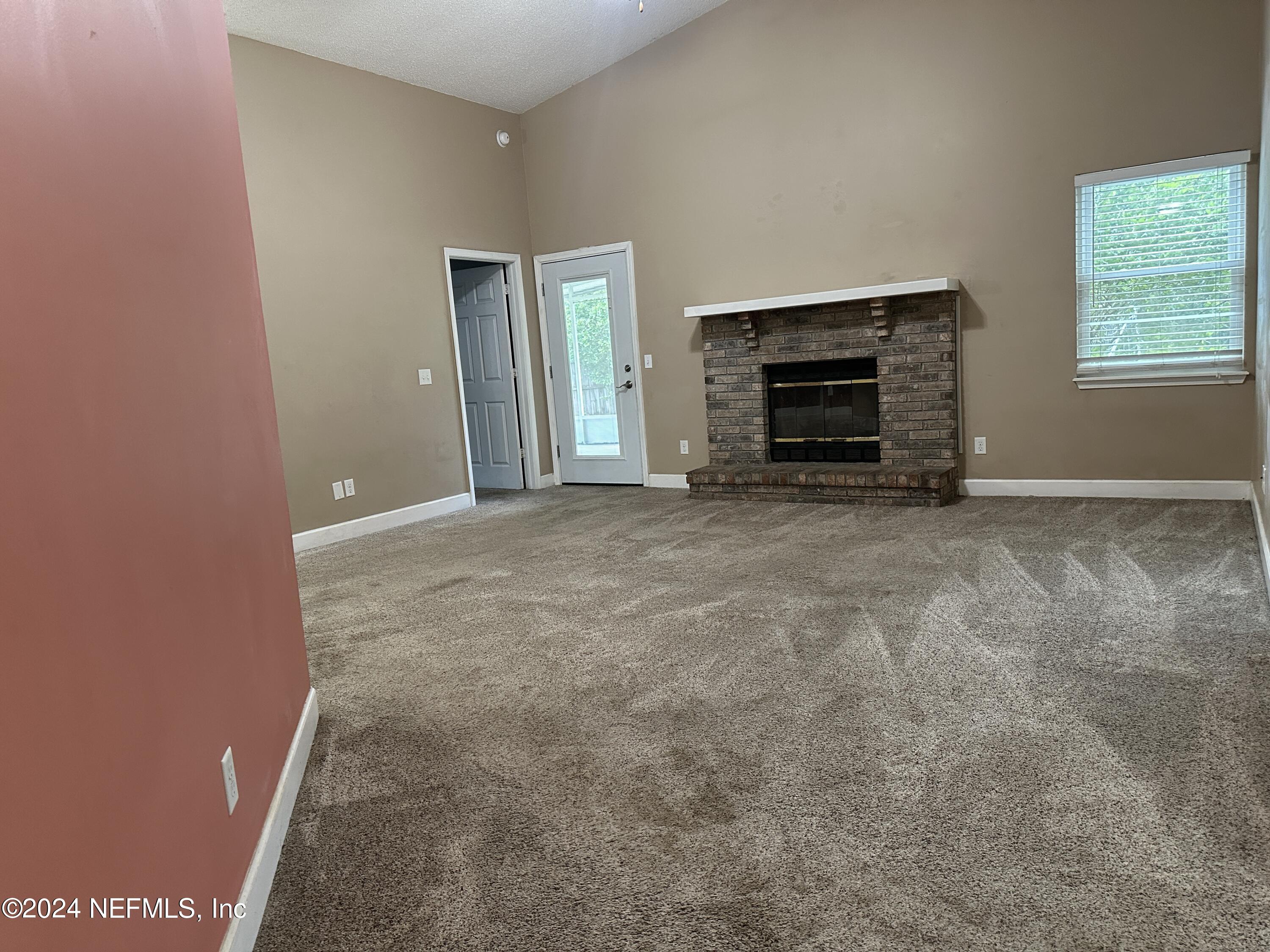 1540 Panther Ridge Court Jacksonville, FL 32225 - Photo 9 of 24 liv IMG_8734