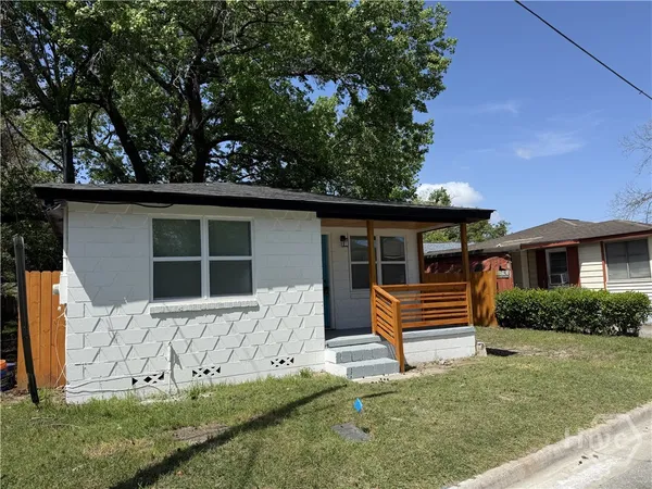 $1,300 | 239 Jenks Street, Savannah, GA 31415