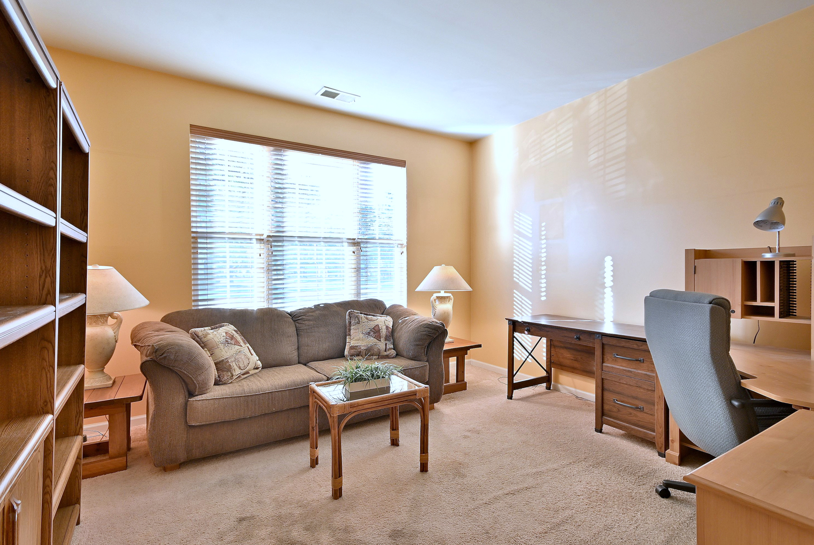 2832 Beacon Point Circle Elgin, IL 60124 - Photo 8 of 36 a living room with furniture and a window