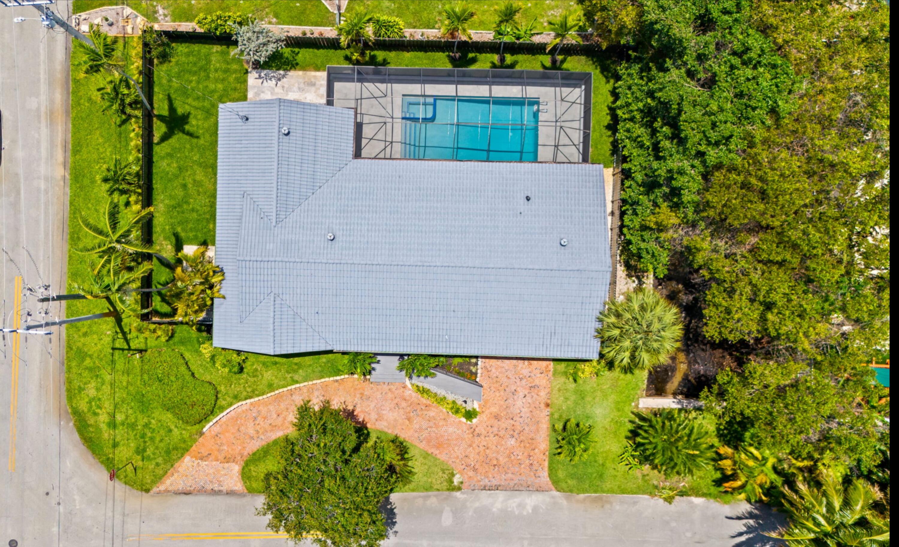 2811 Northeast 53rd Court Lighthouse Point, FL 33064 - Photo 6 of 31 Aerial 2