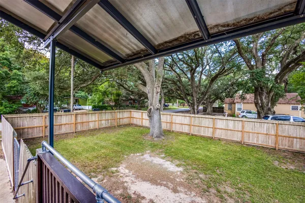 $1,500 | 1200 West Phillips Street, Alvin, TX 77511