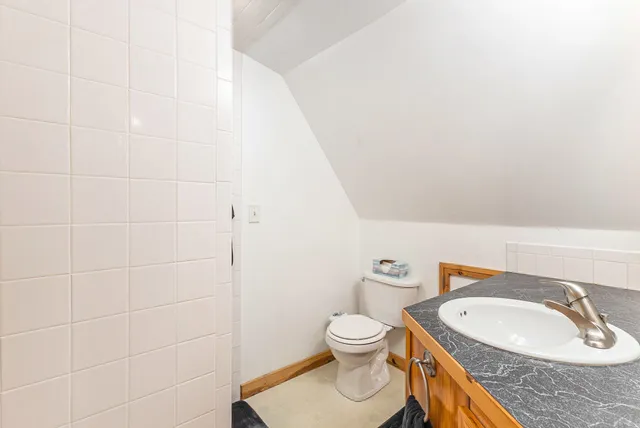 $685,000 | 4624 132nd Avenue, Hamilton, MI 49419