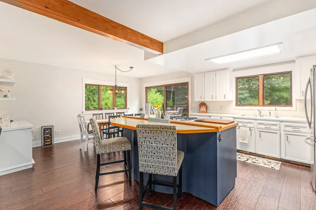 $685,000 | 4624 132nd Avenue, Hamilton, MI 49419