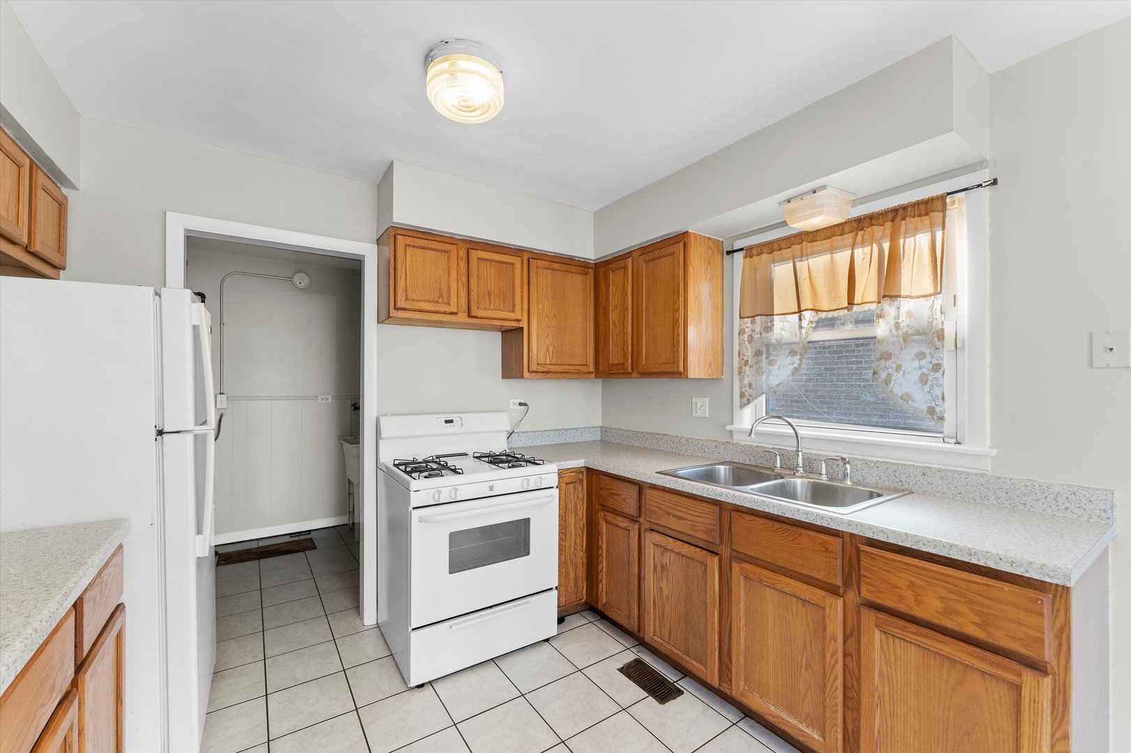 315 Oglesby Avenue Calumet City, IL 60409 - Photo 6 of 21