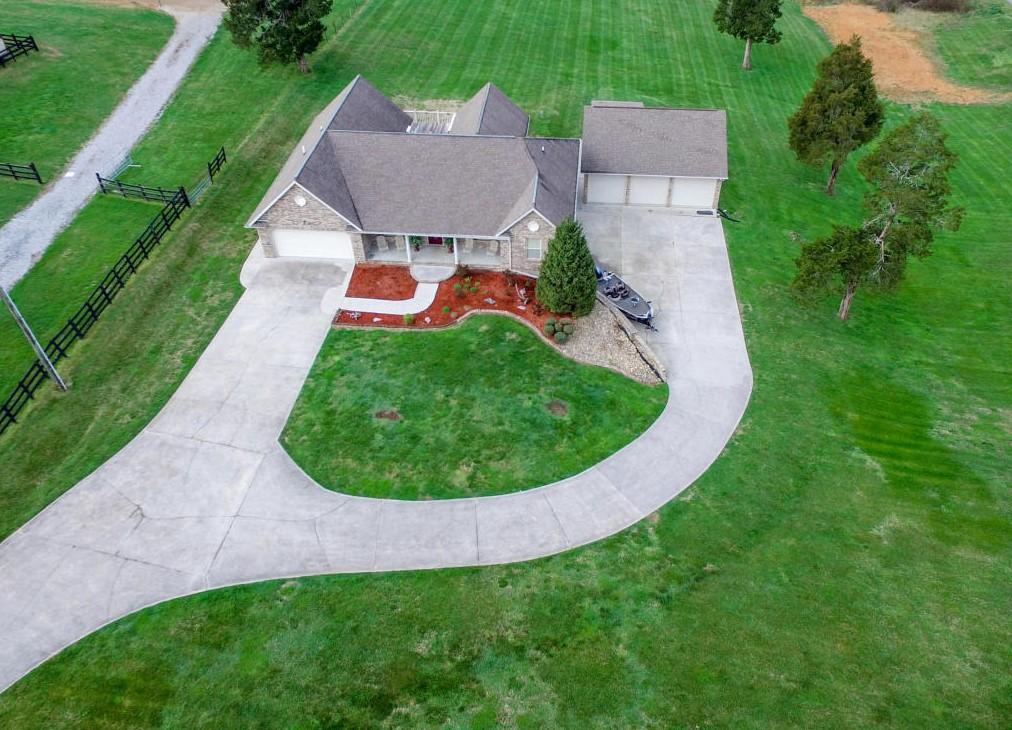 7907 Griffith Road Knoxville, TN 37938 - Photo 1 of 33 pole