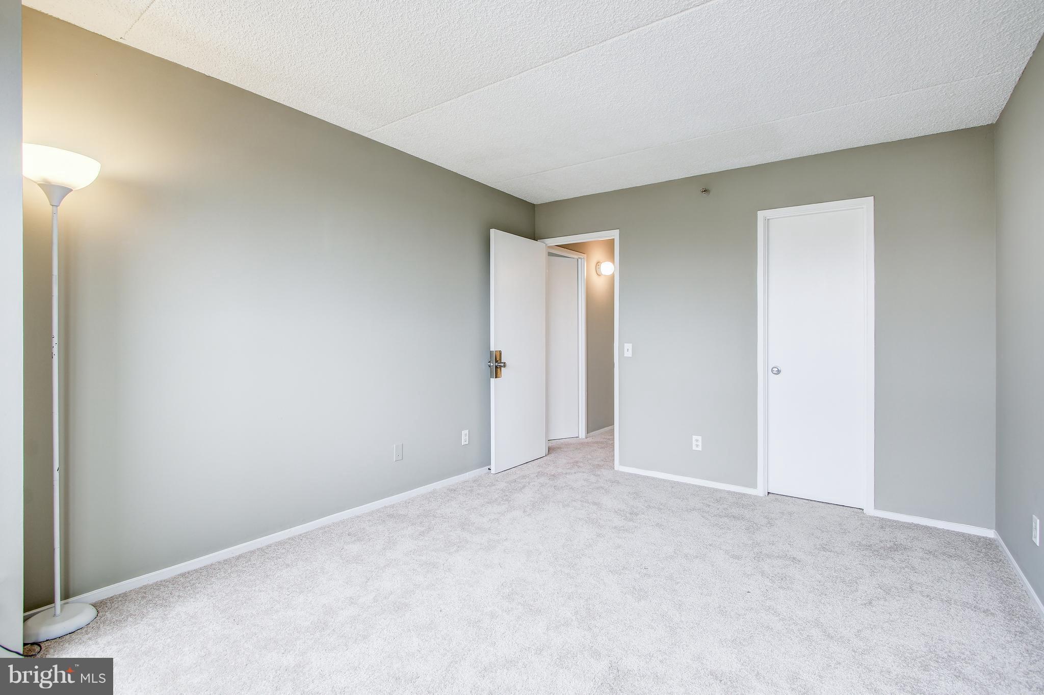 5911 Edsall Road, Unit 902 Alexandria, VA 22304 - Photo 18 of 26 a view of an empty room