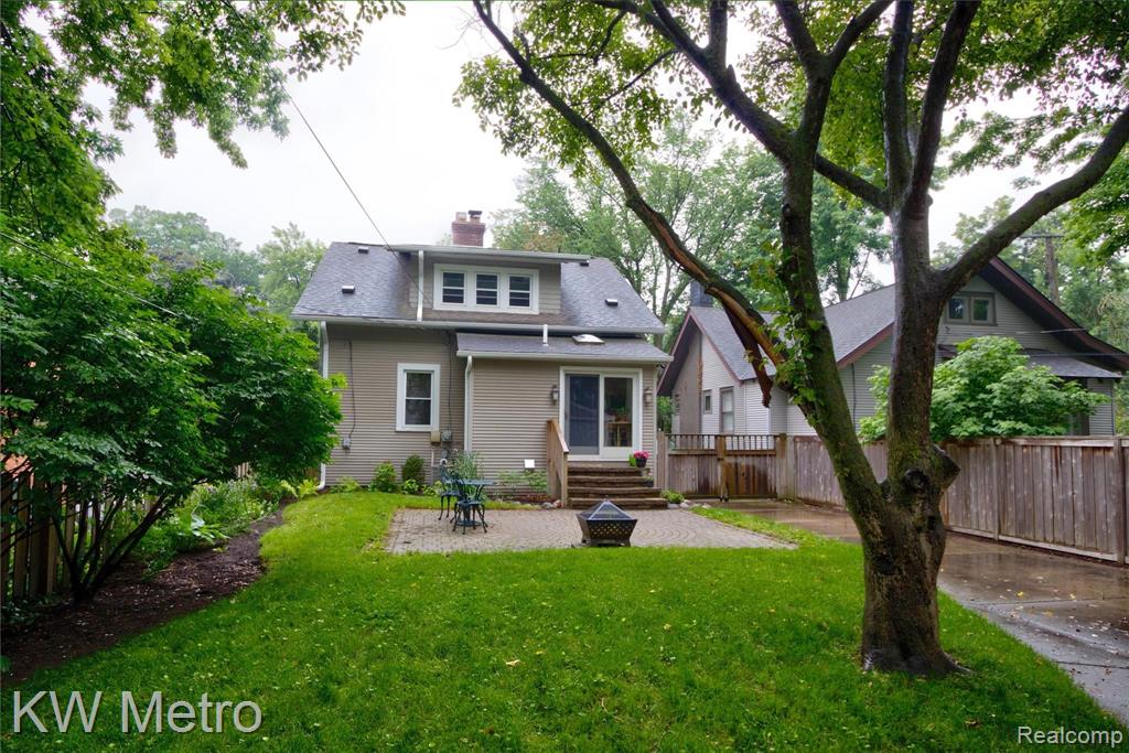 37 Devonshire Road Pleasant Ridge, MI 48069 - Photo 33 of 34