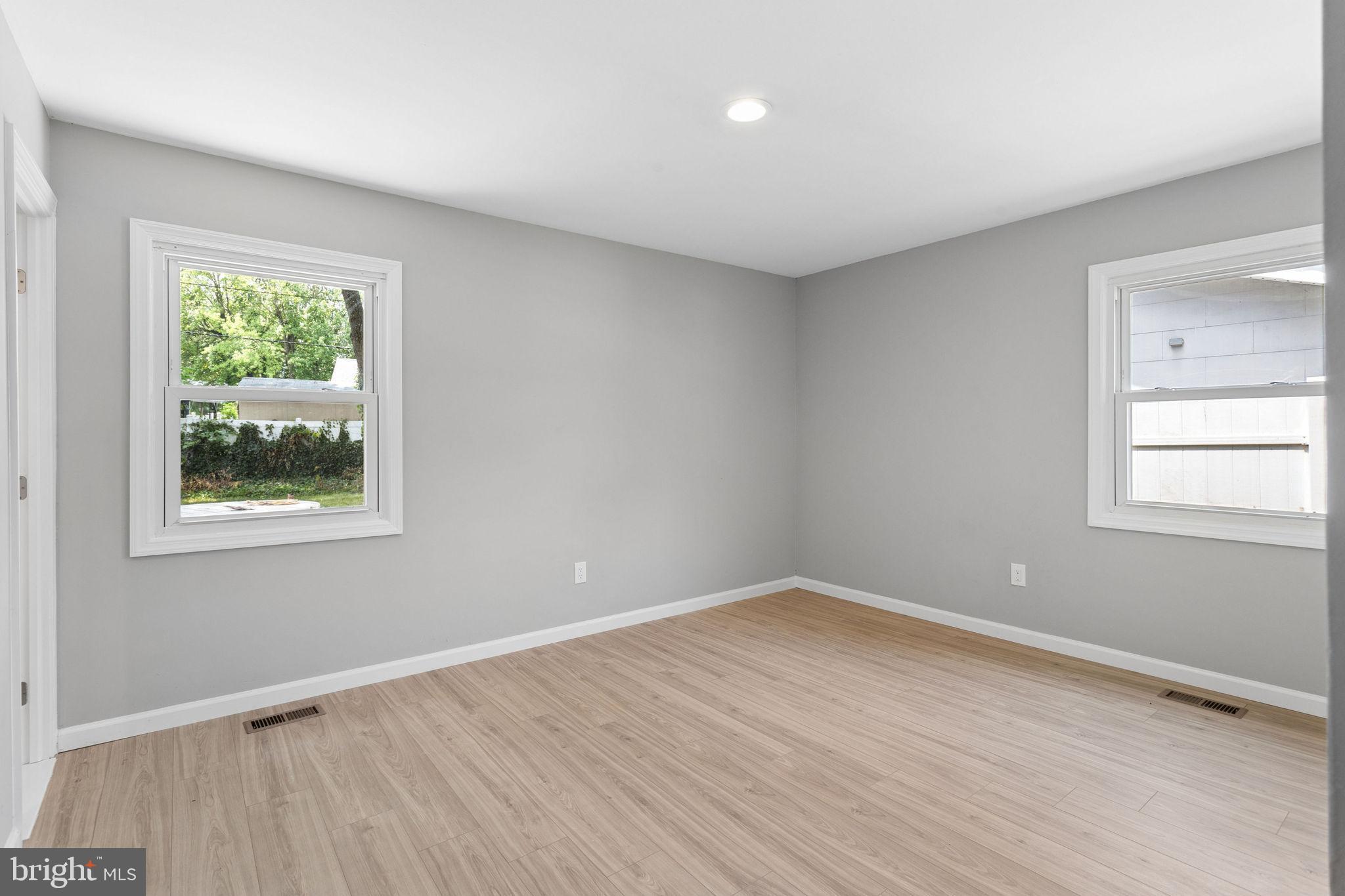 29 Executive Lane Willingboro, NJ 08046 - Photo 23 of 29 Primary Bedroom