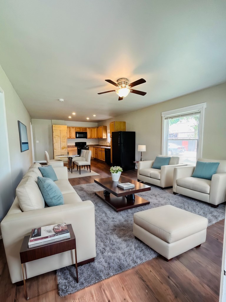 616 Poplar Street West Point, GA 31833 - Photo 4 of 19 Gallery Image 4