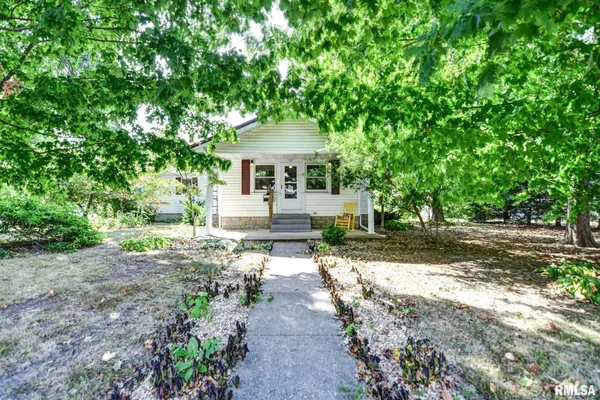 $209,900 | 507 North Spruce Street, Nokomis, IL 62075
