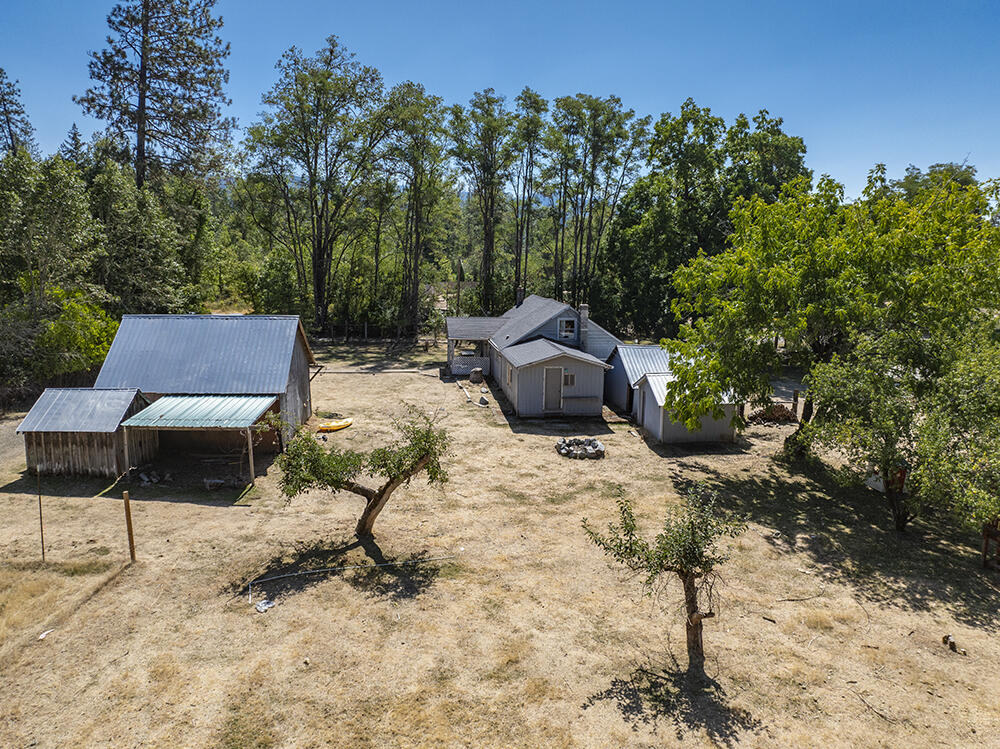 6446 Holland Loop Road Cave Junction, OR 97523 - Photo 22 of 55 21