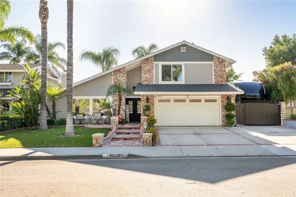 $1,100,000 | 25823 Lochmoor Road, Valencia, CA 91355