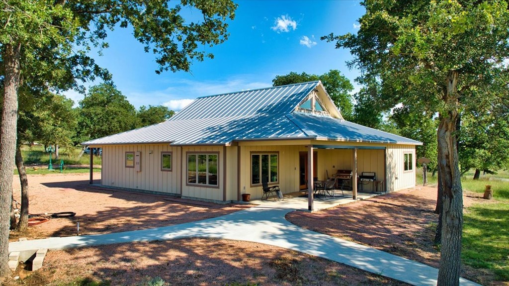 1411 Grape Creek Road Fredericksburg, TX 78624 - Photo 40 of 44