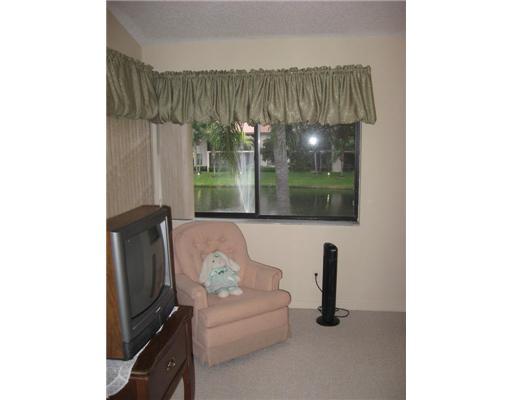 5581 Coach House Circle, Unit F Boca Raton, FL 33486 - Photo 12 of 25 Additional Photo