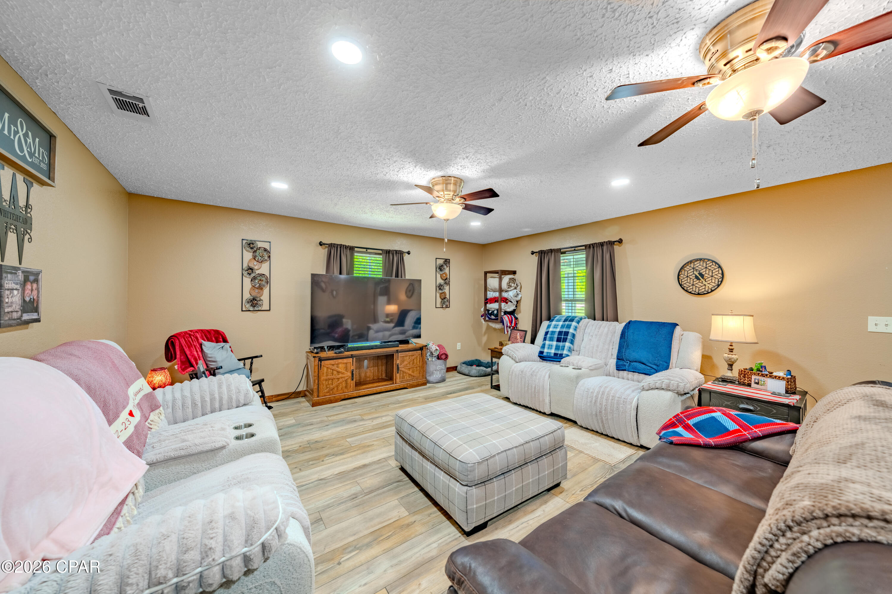 2089 Pike Pond Road Alford, FL 32420 - Photo 5 of 31