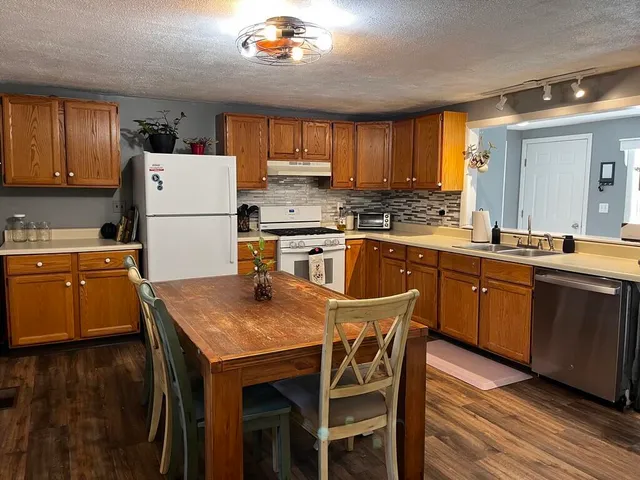 $209,000 | 546 Dodlin Road, Enfield, ME 04493