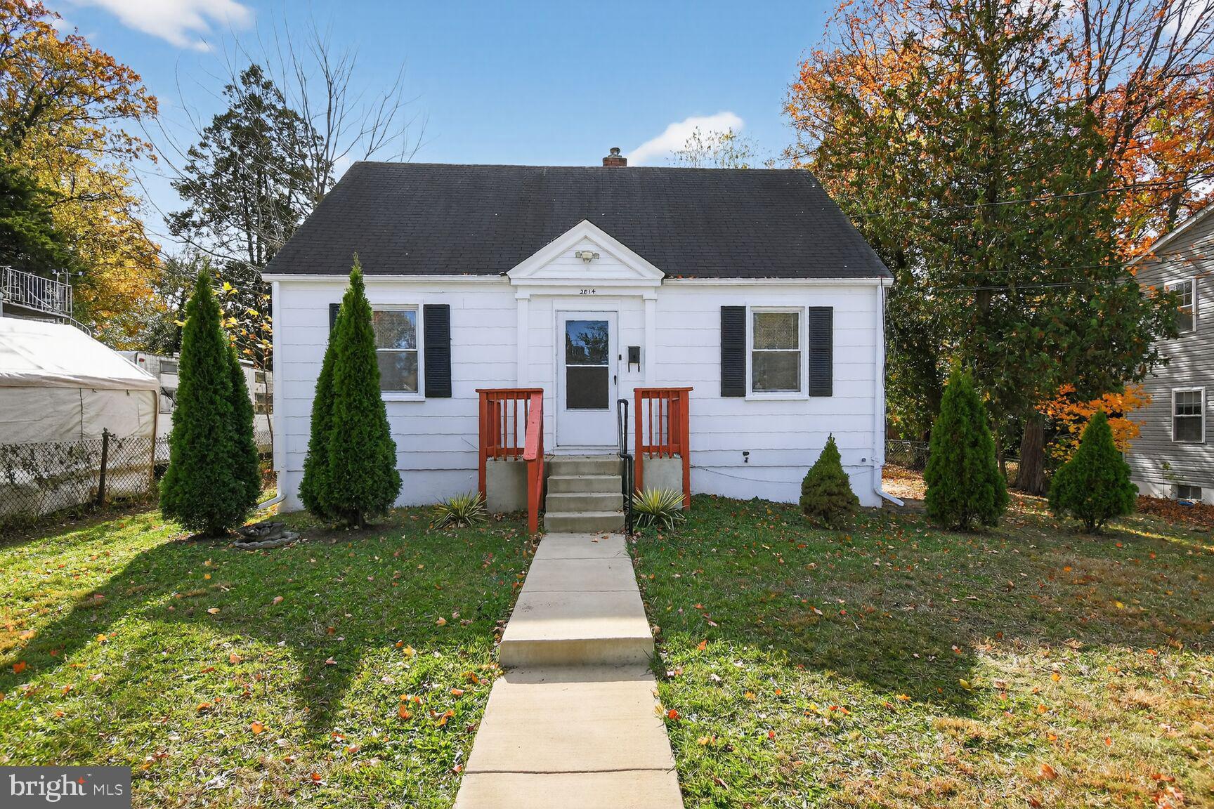 2814 Munson Street Silver Spring, MD 20902 - Photo 7 of 21 a front view of house with yard