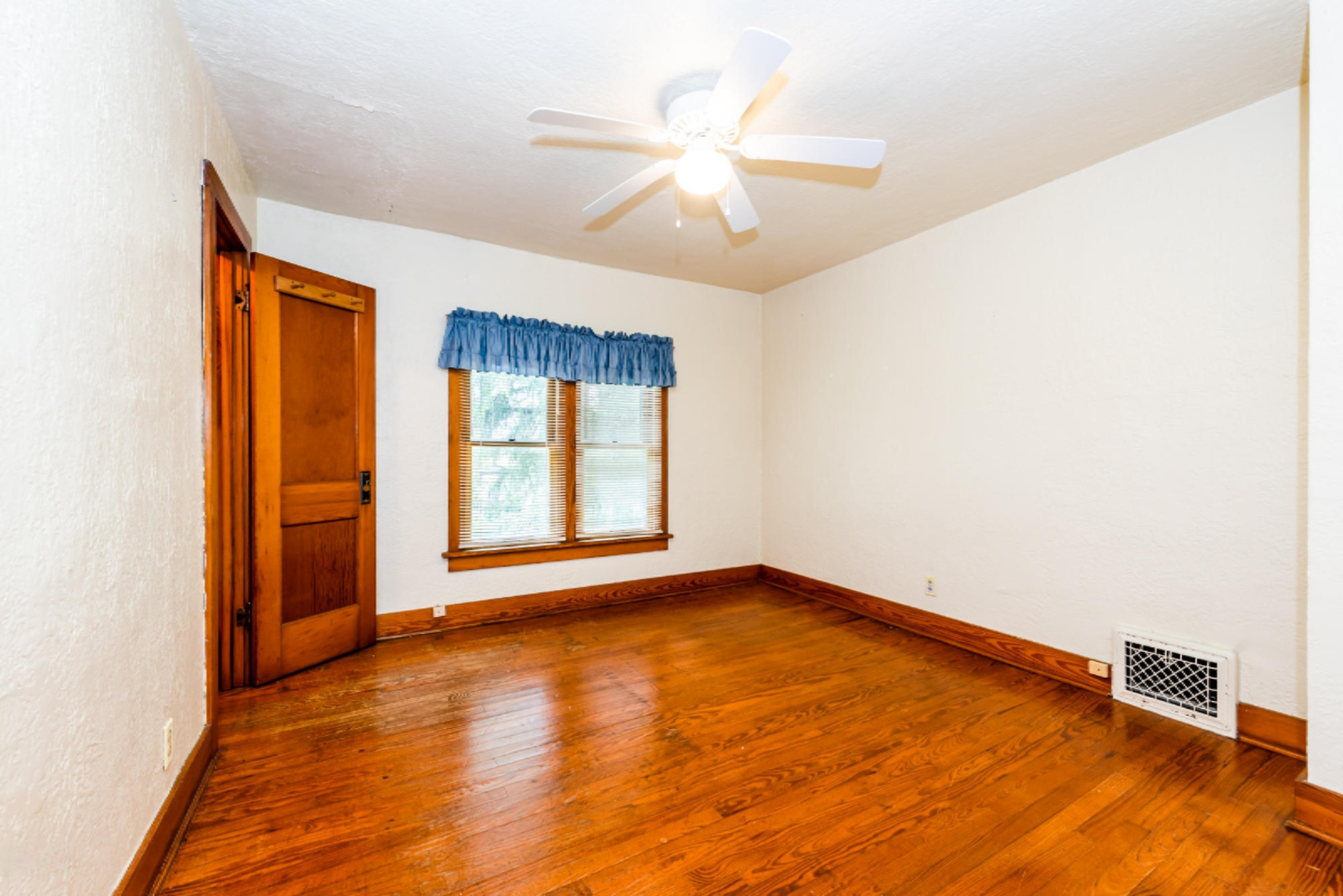 4276 Scottdale Road St. Joseph, MI 49085 - Photo 15 of 26 Scottdale-115