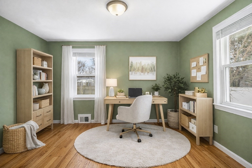 53 Pidgeon Drive Springfield, MA 01119 - Photo 6 of 36