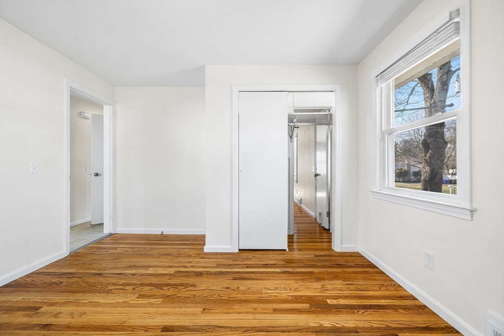 53 Pidgeon Drive Springfield, MA 01119 - Photo 9 of 36
