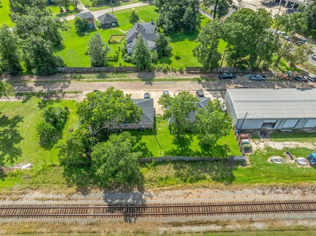 $275,000 | 305 East Railroad Street, Unit A/B, Kinder, LA 70648