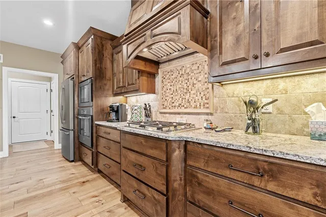 $1,975,000 | 7803 Northeast 160th Terrace, Smithville, MO 64089