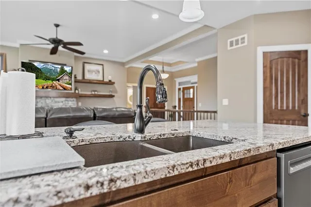 $1,975,000 | 7803 Northeast 160th Terrace, Smithville, MO 64089