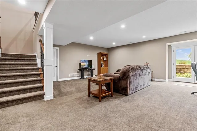 $1,975,000 | 7803 Northeast 160th Terrace, Smithville, MO 64089