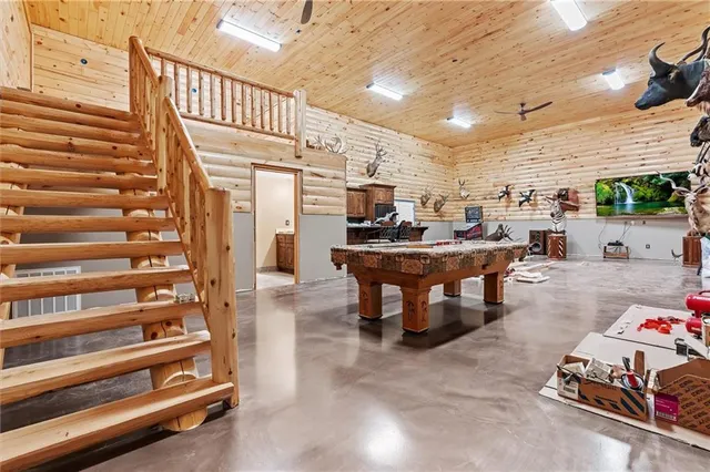 $1,975,000 | 7803 Northeast 160th Terrace, Smithville, MO 64089